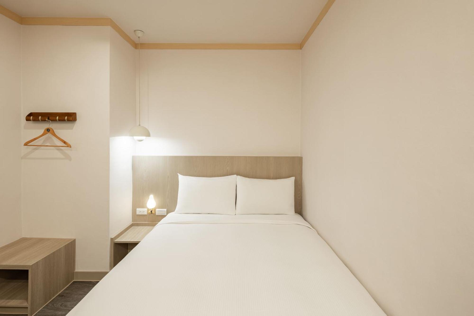 Kindness Hotel - Tainan Minsheng Room photo