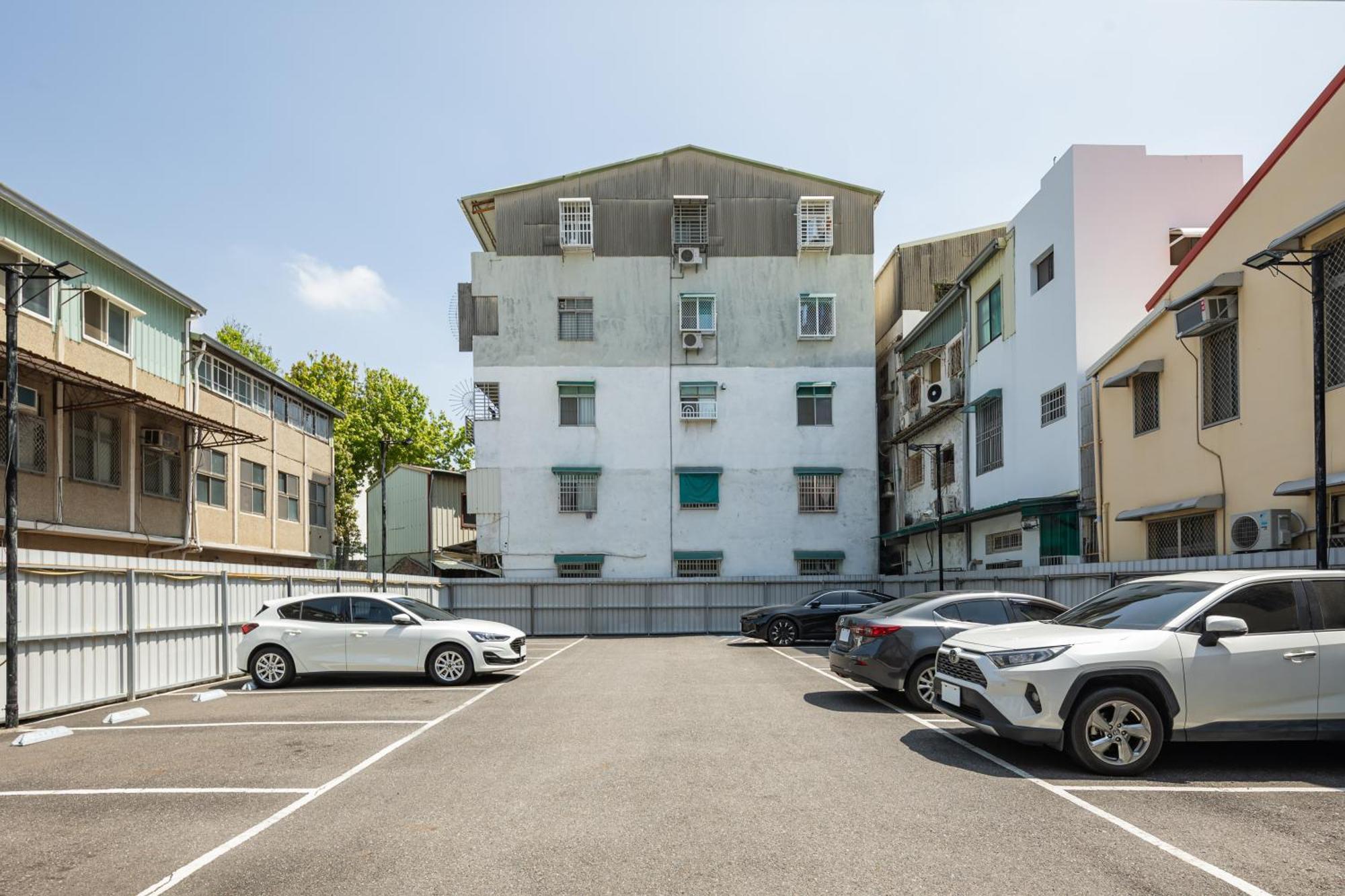 Kindness Hotel - Tainan Minsheng Exterior photo